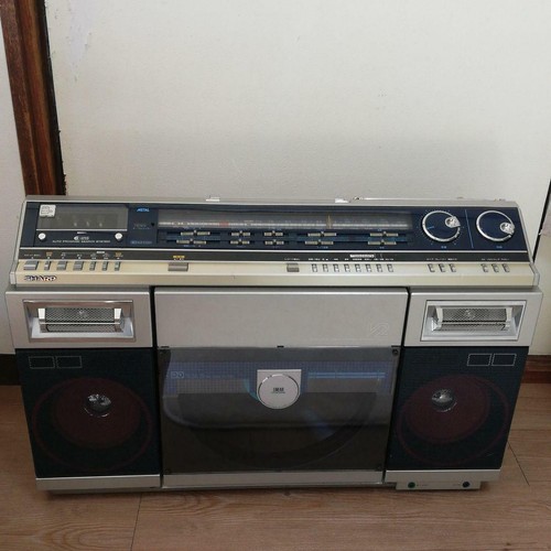 Rare sharp boombox - sharp, vz-v2