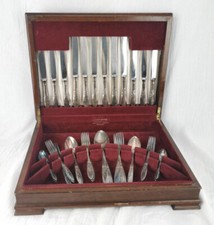VINTAGE CANTEEN CUTLERY WOODEN CASE Elkington & Co STAINLESS Tarnprufe Steel