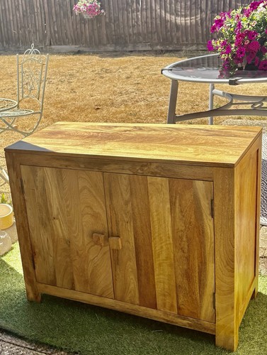 Contemporary solid mango - solid,