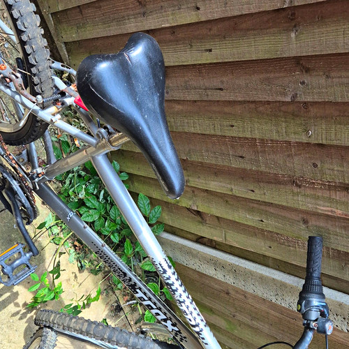 Saracen rufftrax mountain bike - rufftrax,
