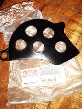 NEW yamaha YZ IT 250 465  CHAIN GUARD COVER 1980 - 1982 3R4-15421-00 NOS