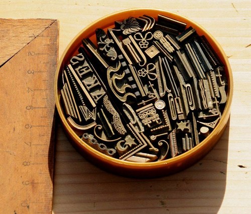 Lot brass ornaments lines - lot, of