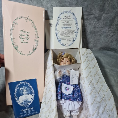 Porcelain doll goldilocks - porcelain,
