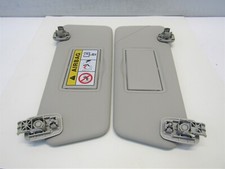 RENAULT CAPTUR 2018-19 PAIR OF SUN VISORS 964004456R 964015070R           #1287V