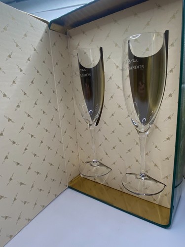 Moët chandon champagne - moët,