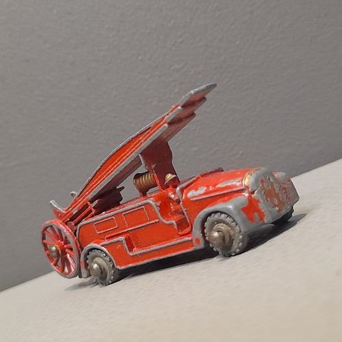 Matchbox lesney dennis fire - lesney,