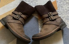 UGG Lorna Brown Leather Zip