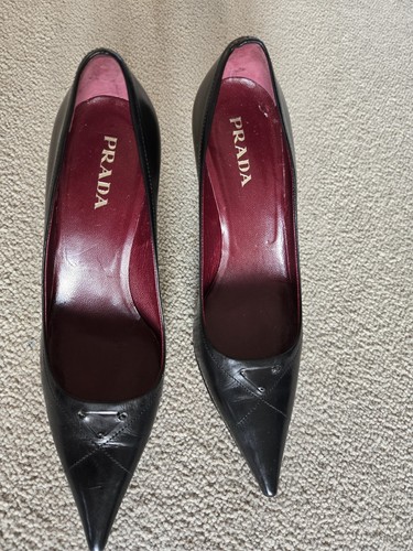 Prada black leather pointed - prada,