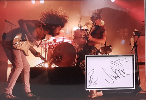 Biffy clyro signed - clyro,