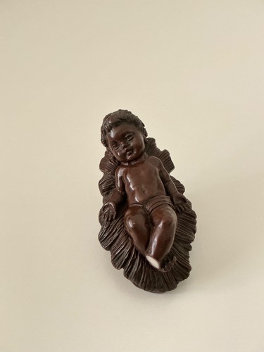 Damged vintage nativity figure - nativity,