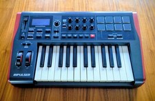 Novation Impulse 25 USB