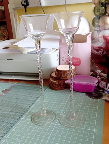Set two tall glass - of,