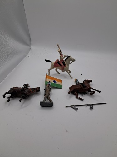 Vintage lead toy soldiers - lead,