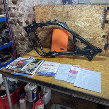 KTM 640 DUKE 2 Frame And V5