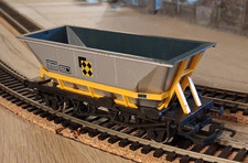 Hornby BR Railfreight Coal