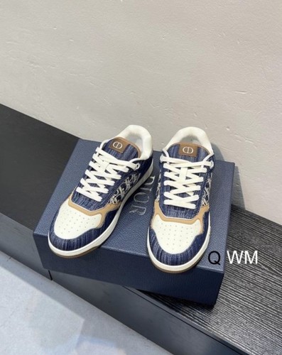 Authentic blue and white - blue,