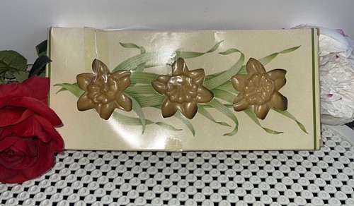 Vintage avon daffodil soap - daffodil,