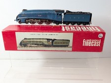 OO gauge South Eastern Finecast Silver Fox Class A4 Steam Locomotive-17.