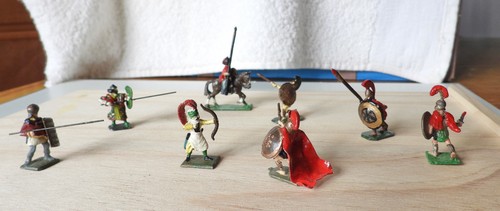 Miniature toy soldiers - miniature, soldiers.