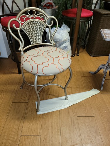 Vintage iron boudoir bench - ,