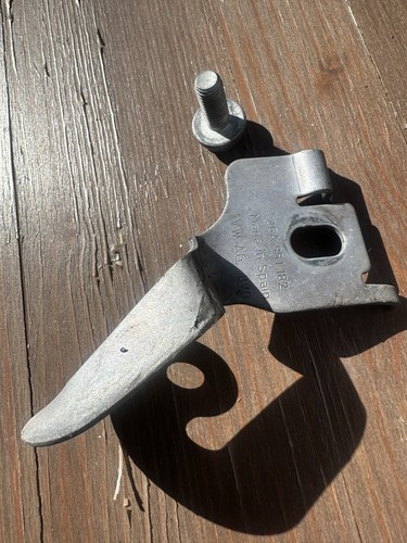 Roc horn bracket 2ga - vw,