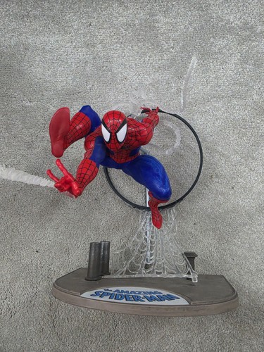 Scale mcfarlane statue - 1/6,