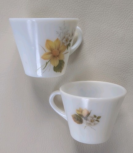 Vintage small pyrex milk - pyrex, glass