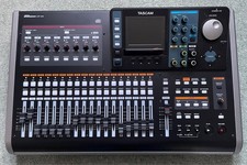 Tascam DP24 Multi-Track