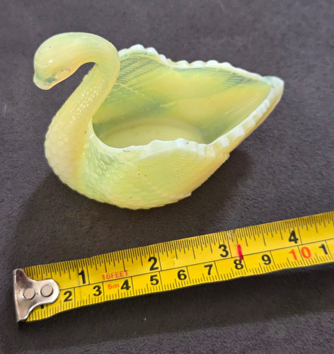 Uranium glass swan burtles and - uranium,