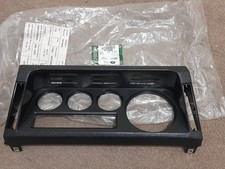 LHD NEW GENUINE LAND ROVER DEFENDER DASH BINNACLE DIALS TRIM SURROUND YAF500090