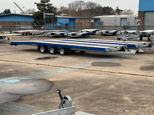 New car transporter - new,