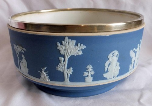 Large antique wedgwood - antique,