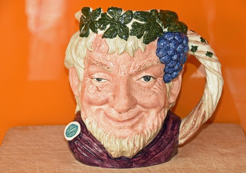 Royal doulton vintage toby - doulton,