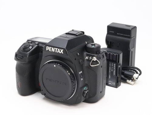 Pentax dslr camera - dslr,