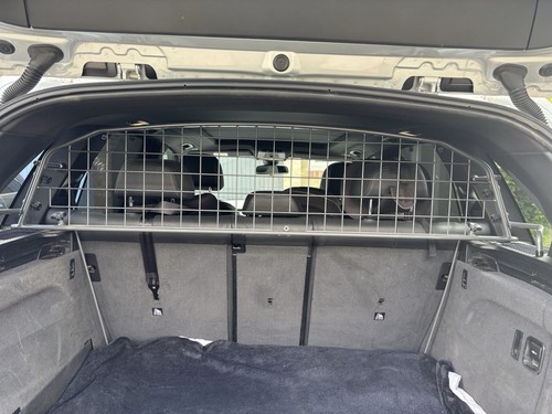 Travall bmw dog guard - travall,