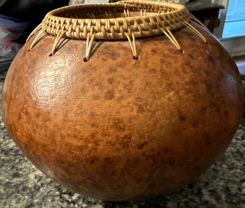 Vtghandmade clay pottery pot - vtghandmade,