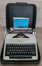 Vintage Steal Olympia SM Portable Manual Typewriter Hard Carry Case Travel