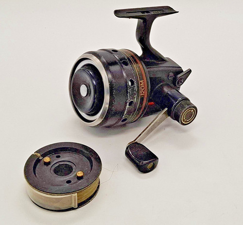 Daiwa closed face fishing reel - closed,