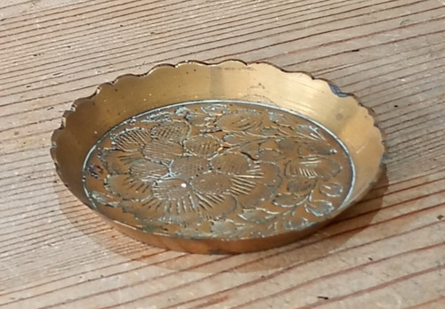 Small brass pin - , trinket