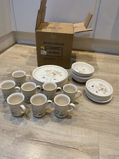 Biltons Geranium Pattern Full 32 Piece Dinner Set Retro 80s 8 Place Setting BNIB