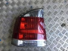 VAUXHALL VECTRA C HATCH 02-09 REAR LIGHT LAMP WITH BULBOUT HOLDER PASSENGER SIDE