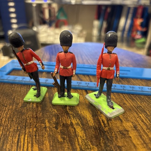 Britains deetail toy soldiers - deetail,
