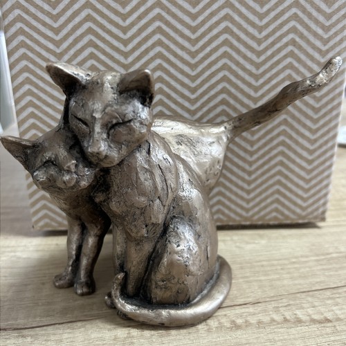 Cat sculpture making - sculpture, friends