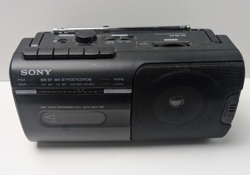 Sony cfm portable cassette - portable,