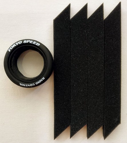 Car tire medium - 1/10,