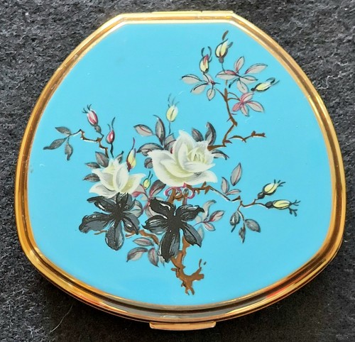 Pretty stratton shell - pretty,