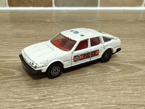 Corgi rover 3500 police car - police,