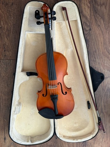 Full size violin - violin, wooden