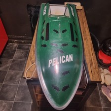 THE PELICAN RC Electric Boat,Put As Spares Or Repairs.(UNTESTED)
