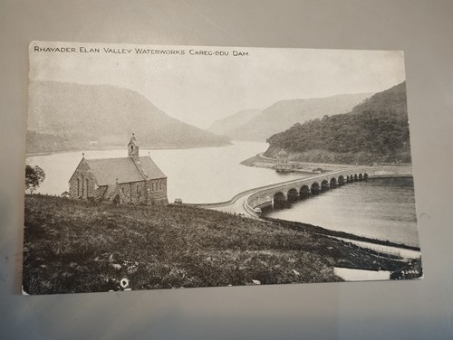 Vintage postcard rhayader - postcard,